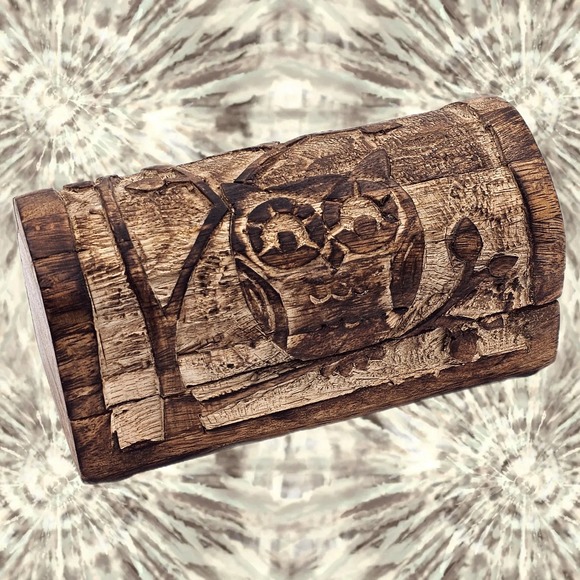 Vintage Wooden Owl on Branches Jewelry Chest - Rustic Hand Carved Trinket Box - Picture 6 of 8